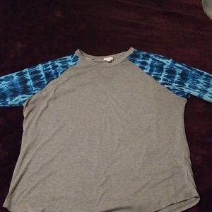 LuLaRoe midsleeve shirt